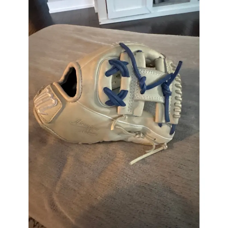 2025 Marucci RH Infield Ascension Baseball Glove 11.25" (Used)