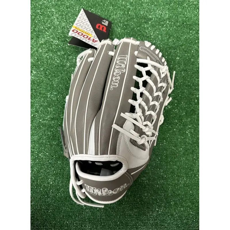 Wilson A1000 12.5" T125 Outfield Fastpitch Softball Glove - WBW102596125