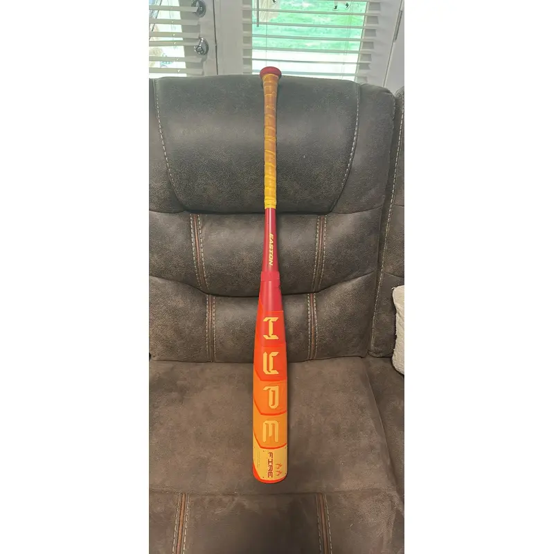 2025 Easton Hype Fire Composite USSSA Certified Bat (-5) 27 oz 32" (Used)