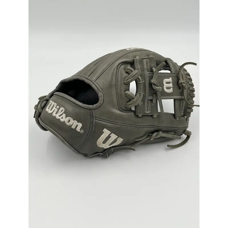 Wilson A2000 1786 11.5 Infield Baseball Glove