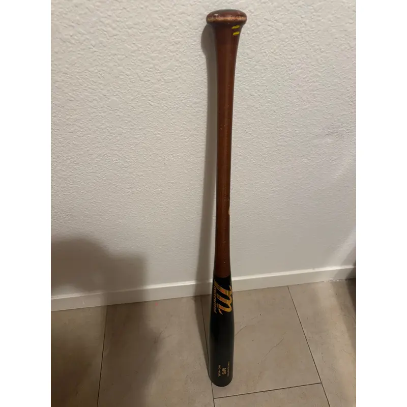 2024 Marucci AP5 Maple BBCOR Certified Bat (-3) 30 oz 33" (Used)