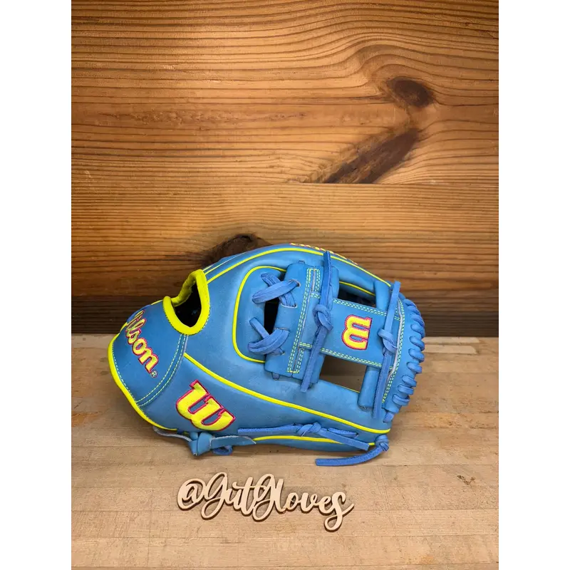 Wilson 11.5" A2000 1786 Baseball Glove