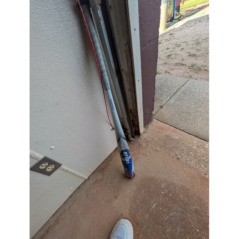 2023 Limited "CWS" Edition Louisville Slugger AtlaBBCOR(-3) 30 oz 33"