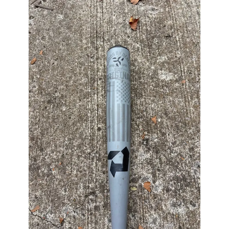 DeMarini The Goods One Piece Alloy Bat (-3) 30 oz 33" (Used)