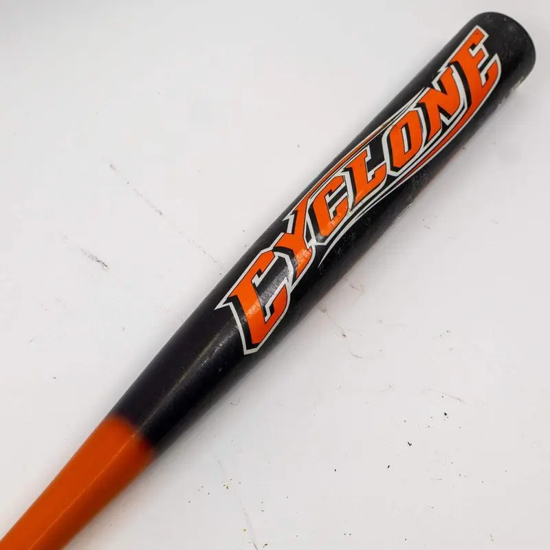 Easton Cyclone 33/26 (-7) None Softball Bat