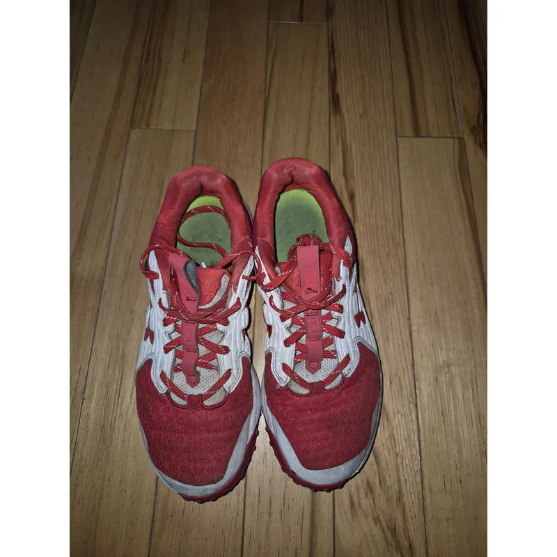 Used Red Men's Size M 7.0 (W 8.0) Youth Under Armour Low Top Turf Cleats