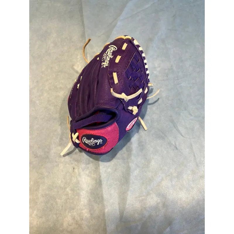 Pink Rawlings Highlight Series Right Hand Throw Baseball Glove 10" (Used)