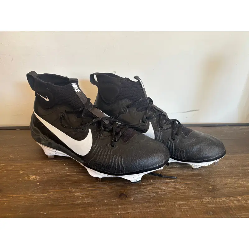 Black Men's Size M 11.0 (W 12.0) Adult Nike Alpha Huarache NXT Metal (Used)