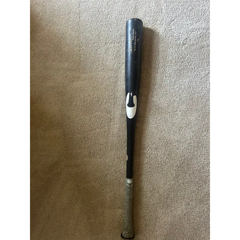 Chandler Ap5a Bat  29.5 oz 32.5" (Used)