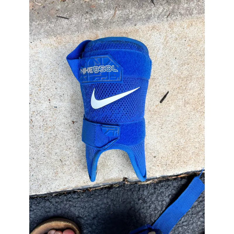 Nike BPG 40 Batters Leg Guard 2.0