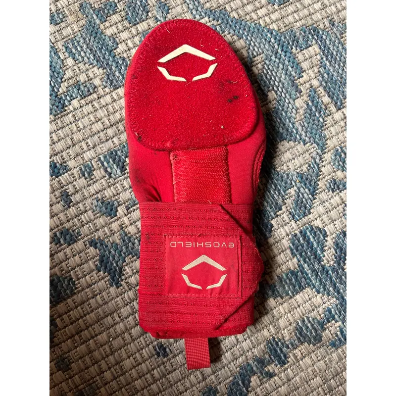 Red Senior EvoShield Sliding Mitt (Used)