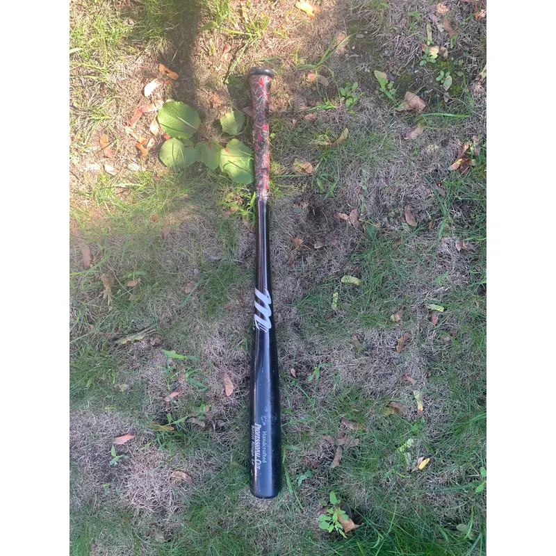 Used Wood (-3) 28 oz 31" Professional Cut Bat