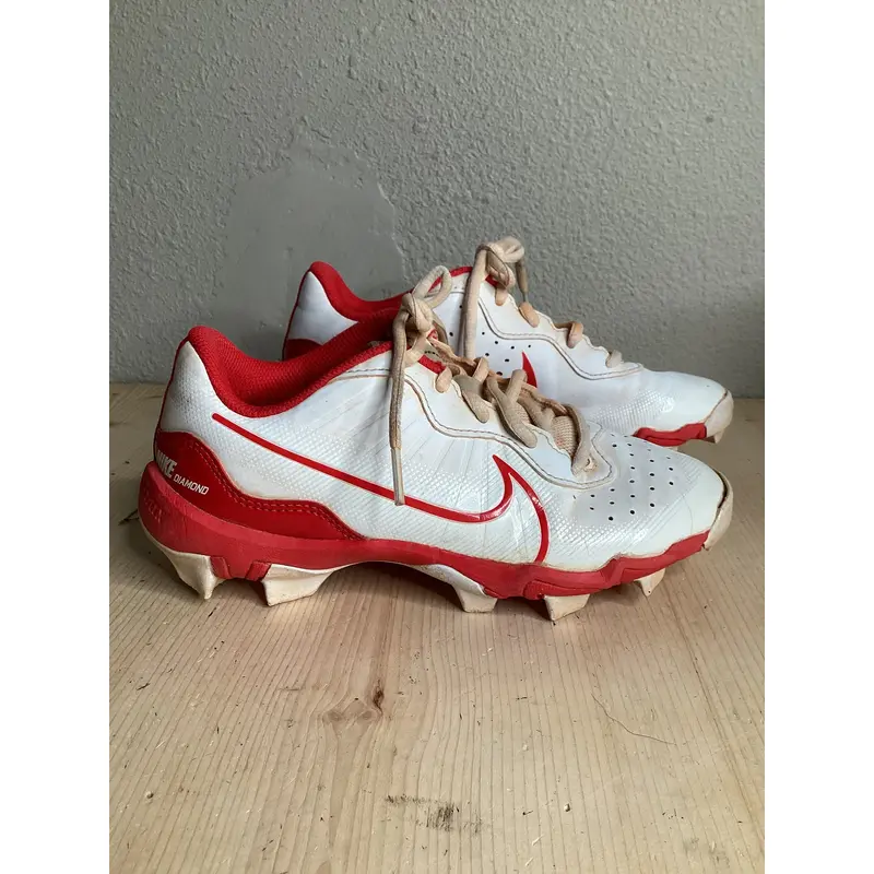 White Kid's 3Y Diamond Youth Nike Low Top Footwear Molded Cleats (Used)