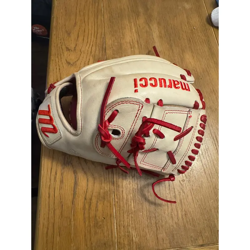 MFG2CP14K2-CMR-RightHandThrow Marucci Capitol Series 2024 M TYPE 14K2 11.75 TWO