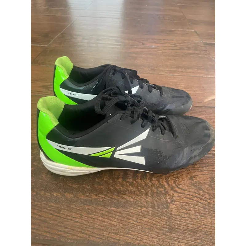 Baseball cleats Easton Mako Size 10