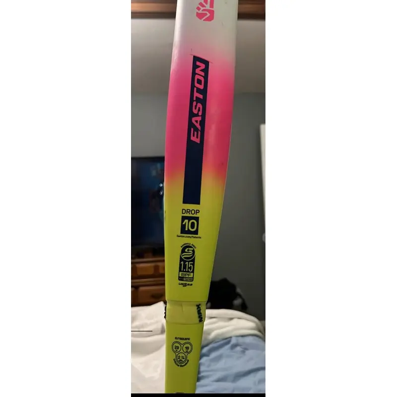 2026 Easton Bat (-10)  19 oz 29" (New)