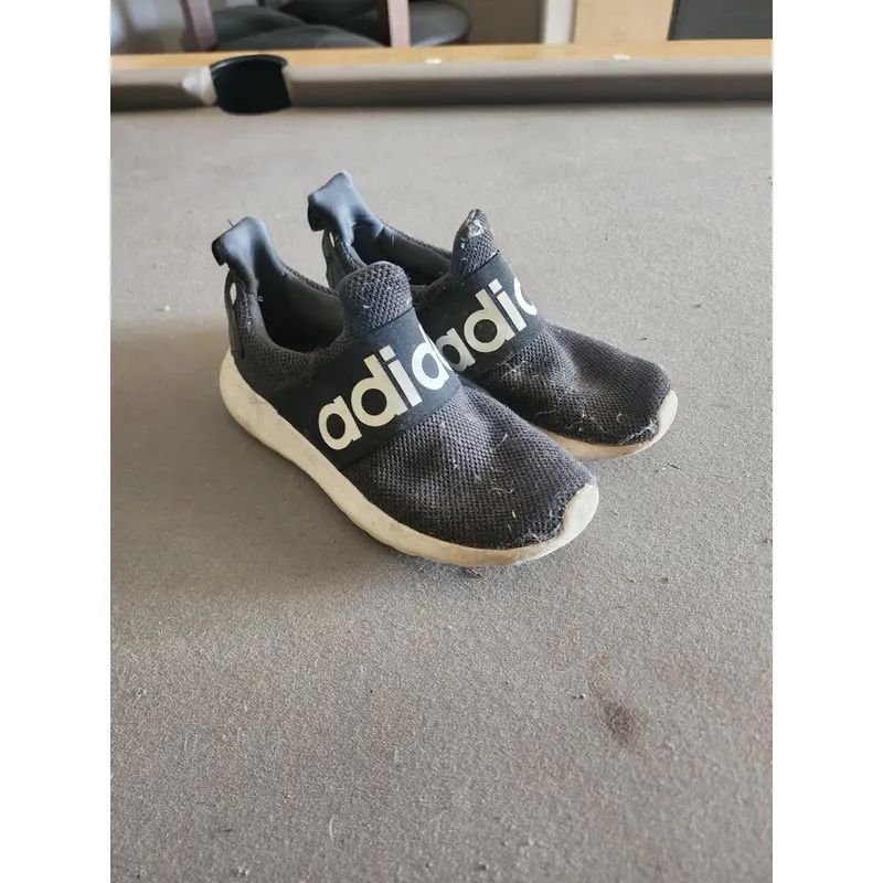 Black Men's Size M 4.0 (W 5.0) Youth Adidas Shoes (Used)