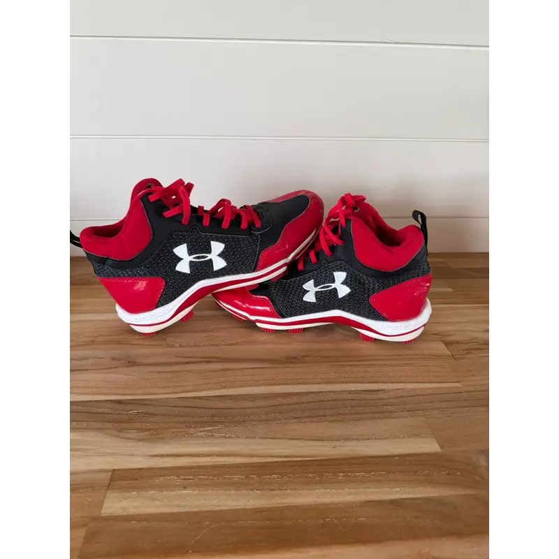 Red Kid's 6y Under Armour High Top Molded Cleats (Used)