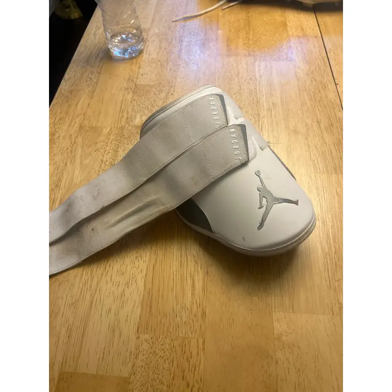 Elbow guard Jordan