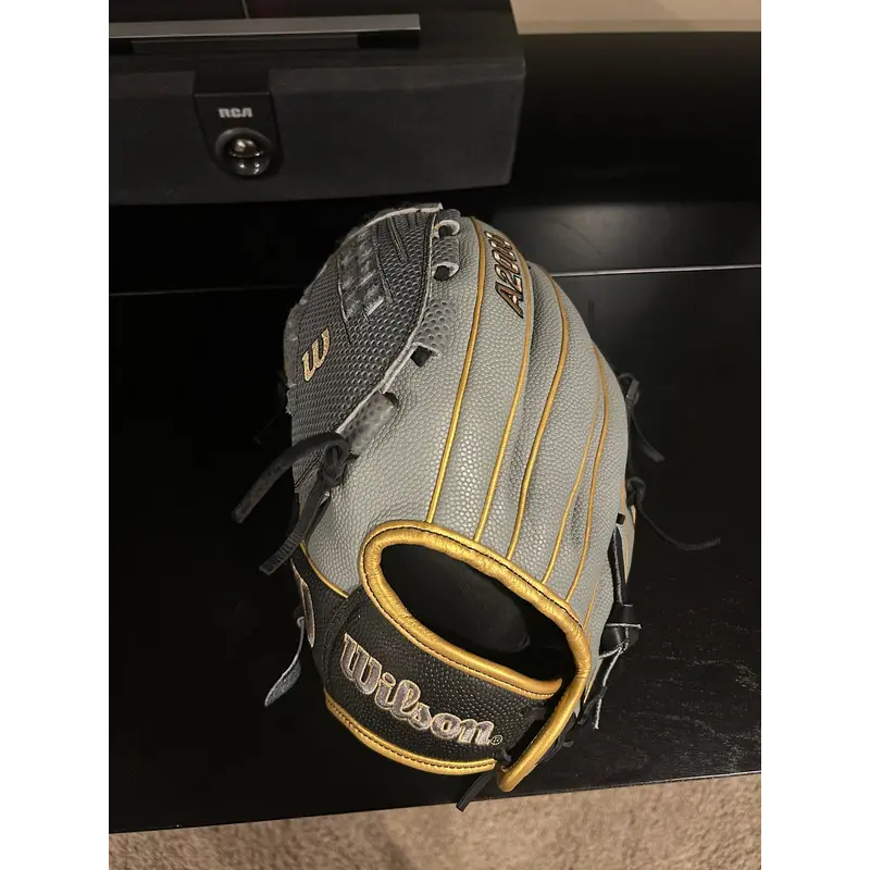 Wilson A2000 Baseball glove