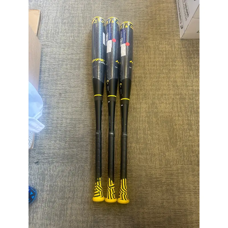 2023 Easton Hype Comp BBCOR Certified Bat (-3) Composite 30 oz 33" (New)