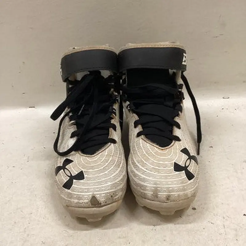 Used Under Armour BH BB/SB Cleats White Junior 04 11725-S000486368
