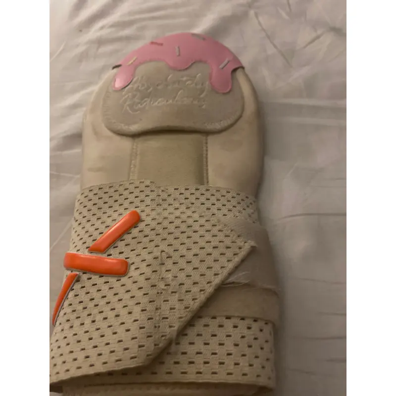 Strawberry sliding mitt