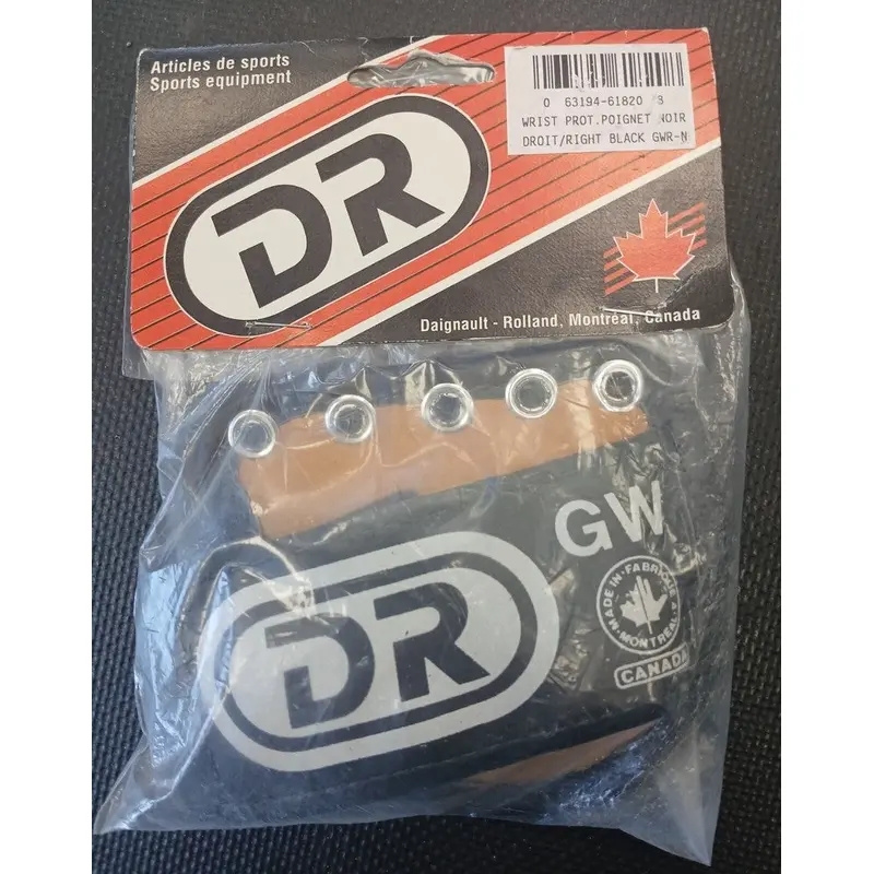 New DR batter right wrist guard leather baseball protector left-hand batter