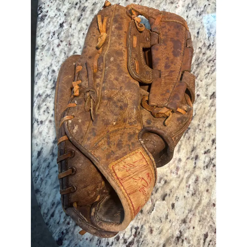 Vintage Reach M101 Baseball First Base Mitt LH Throw Tan 12"