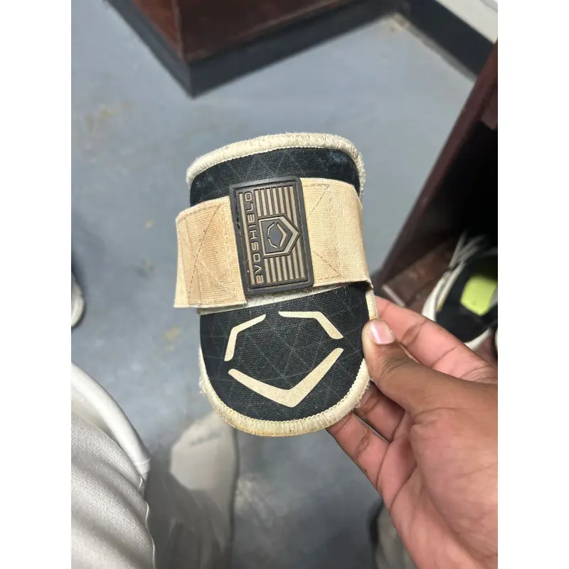 Black Senior EvoShield Elbow Guard Elbow Protection (Used)