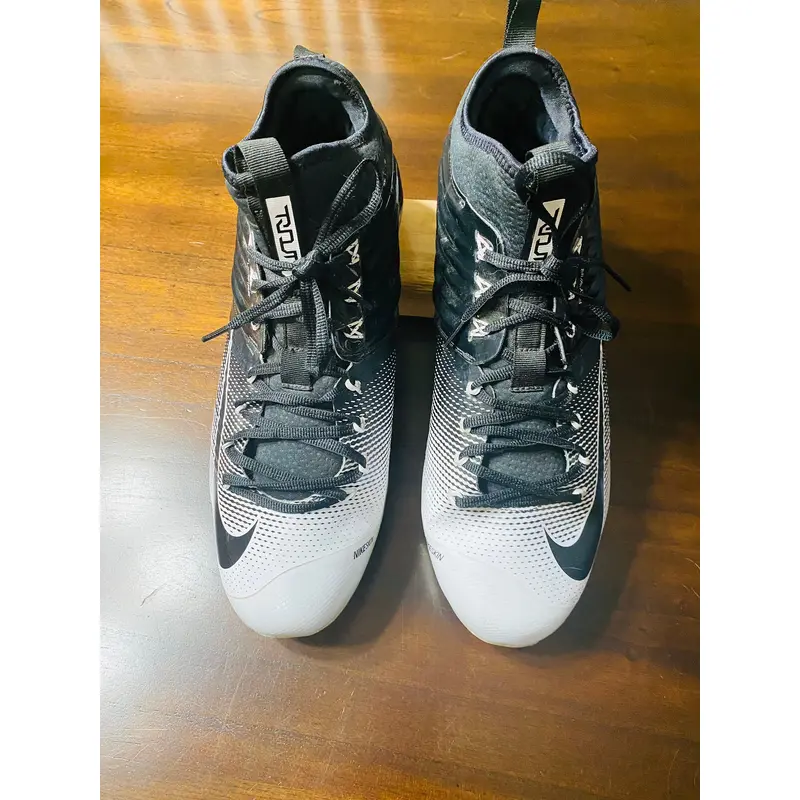 Mike Trout Flywire Signature 27 metal cleats