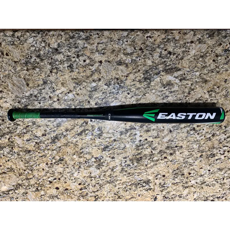 GENTLY USED & VERY RARE SIZE!  Easton Mako XL 28/18 (-10)
