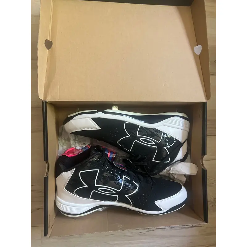 Men's Size 13.0 (W 14.0) Adult Under Armour Ignite (New)