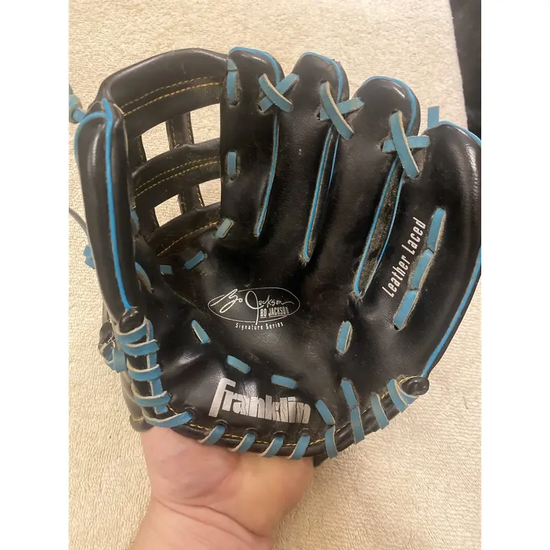 Vintage Bo Jackson Signature Series Used Right Hand Throw 9" 4621 Baseball Glove