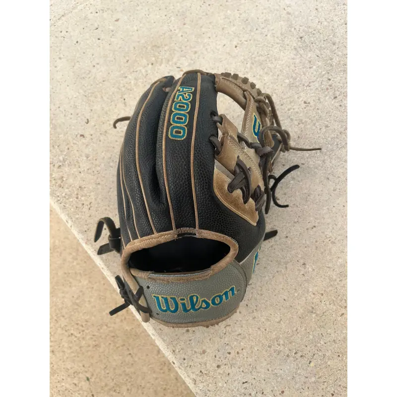 Baseball glove 11.5