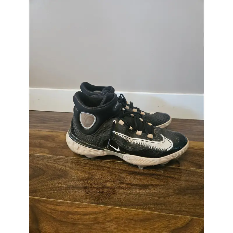 Black Used Size 12 (Women's 13) Adult Men's Nike High Top Metal