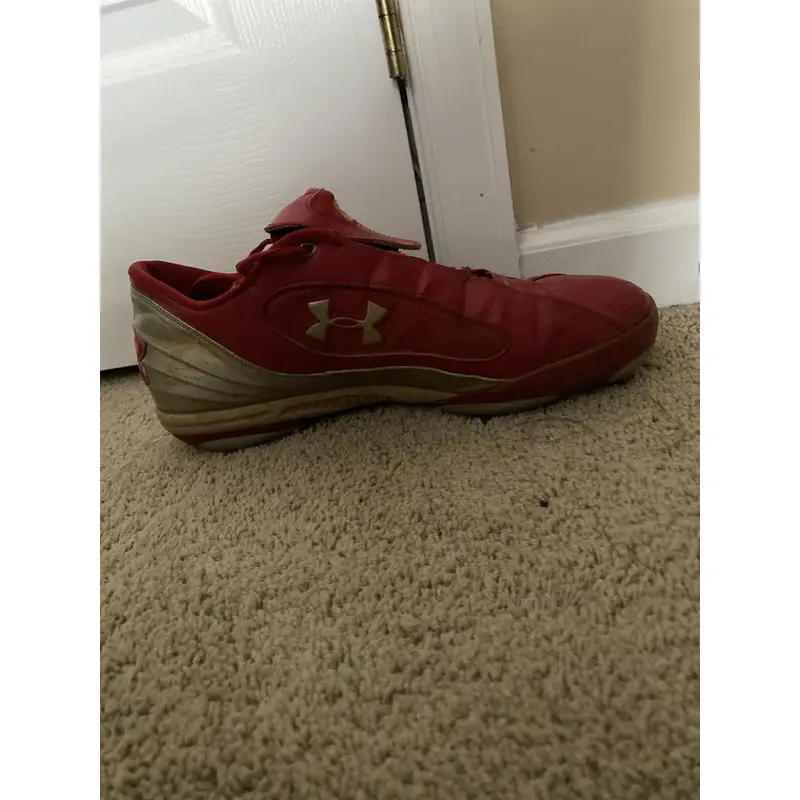 UNDER ARMOUR Size 12 Metal Baseball Cleats Red & White 1248197-611