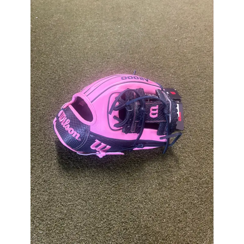 2025 Wilson RH Infield A2000 Baseball Glove 11.5" (New)