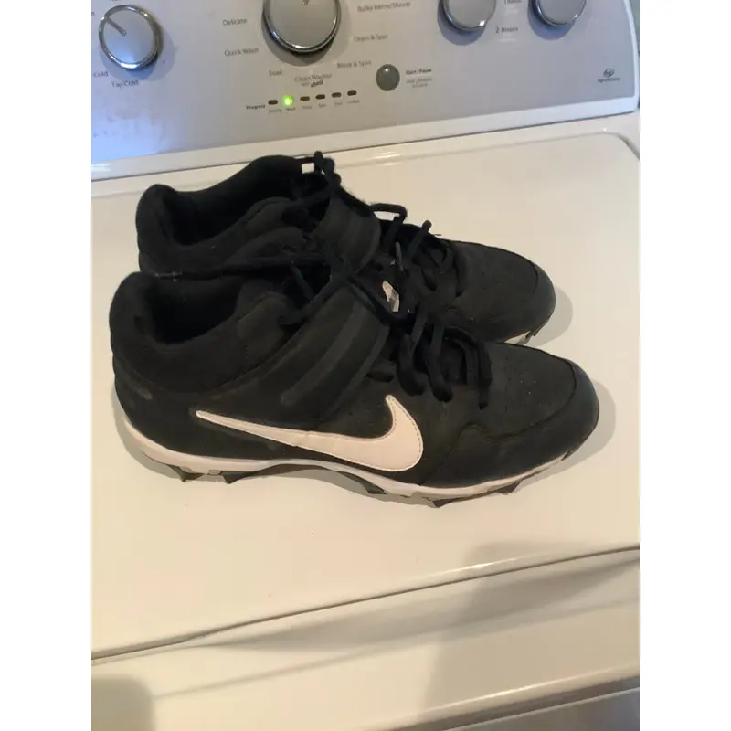 Black Adult Men's Used Size 9.5 (Women's 10.5) Molded Cleats Nike High Top