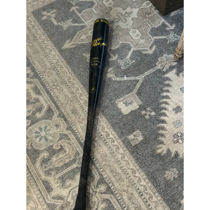 2023 Easton Black Magic BBCOR Certified Bat (-3) Alloy 28 oz 31" (Used)