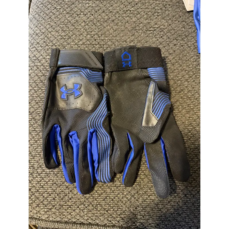 New Under Armour clean up Batting Gloves XL (No Tags)