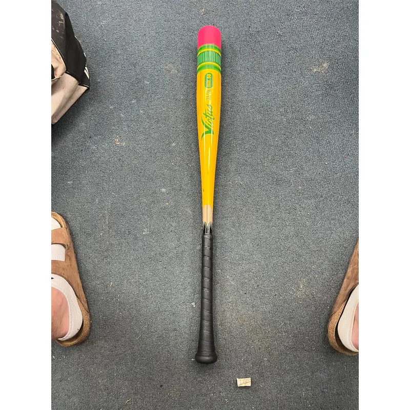 Victus Bat (-3) 30 oz 33" (Used)