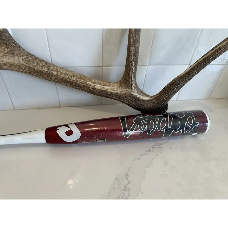 NIW 2011 DeMarini Voodoo 33/30 (-3) BESR Baseball Bat.