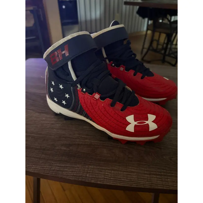 Red Kid's  Youth Under Armour High Top Molded Cleats Bryce harper (Used)
