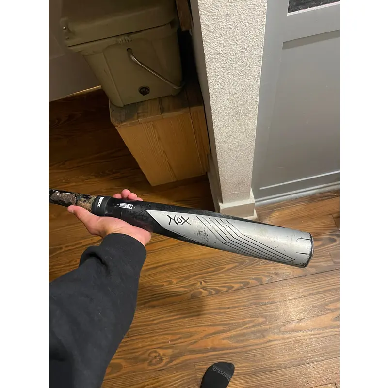 Used Victus (-3) 30 oz 33" Nox Bat
