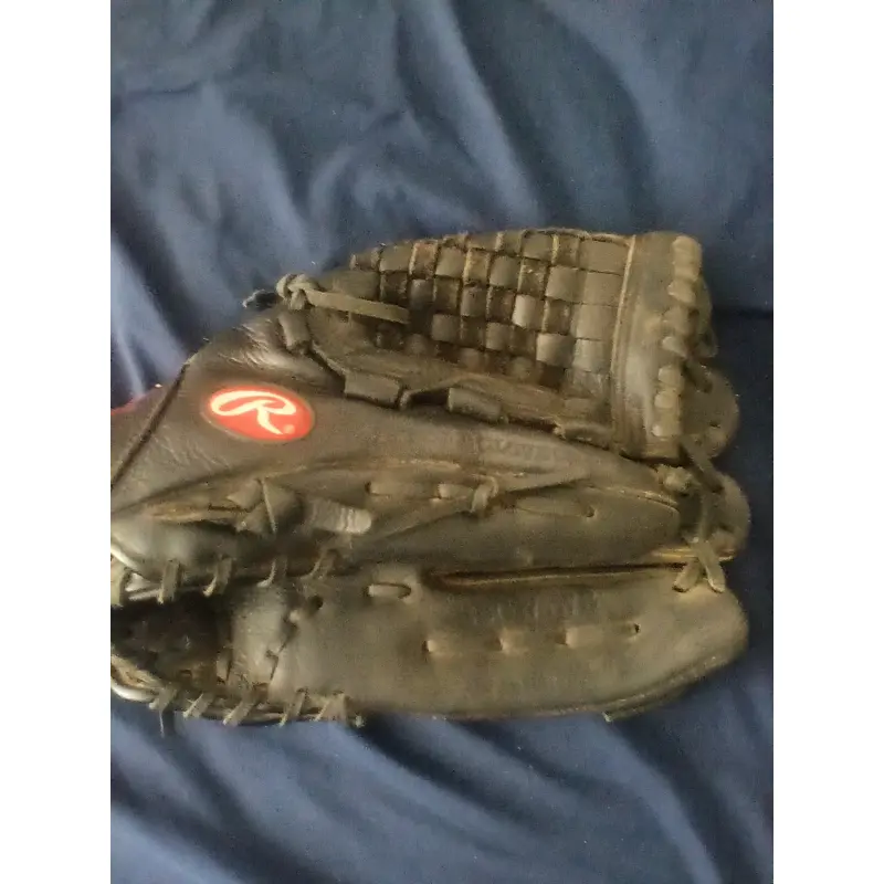 Rawlings Right Hand Throw Infield Baseball Glove 12.5" (Used)