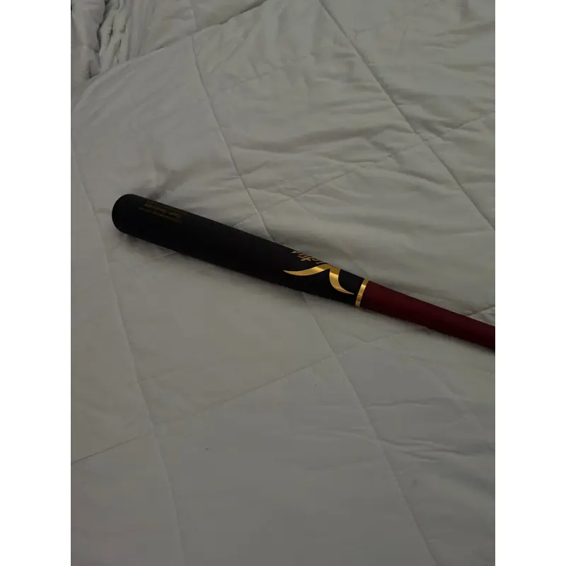 2025 Victus BBCOR Certified APV (-3) Maple 31 oz 34" (New)