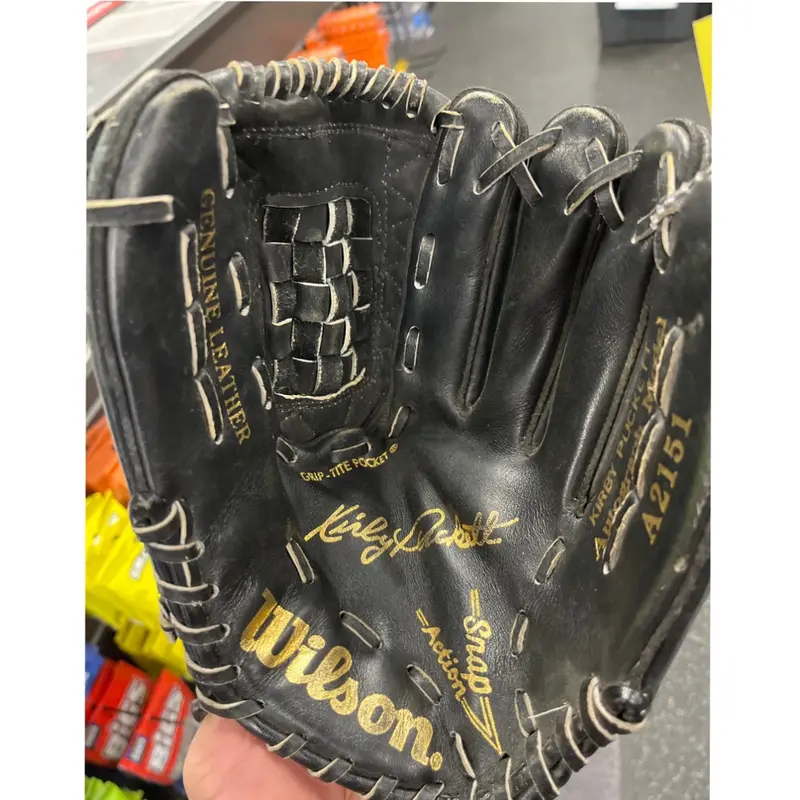 Wilson Left Hand Throw Outfield A2151 Baseball Glove 12.5" (Used)
