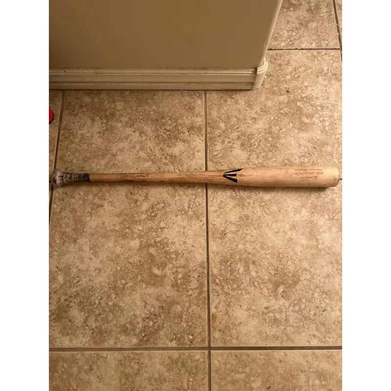 Easton Pro 243 Maple Bat