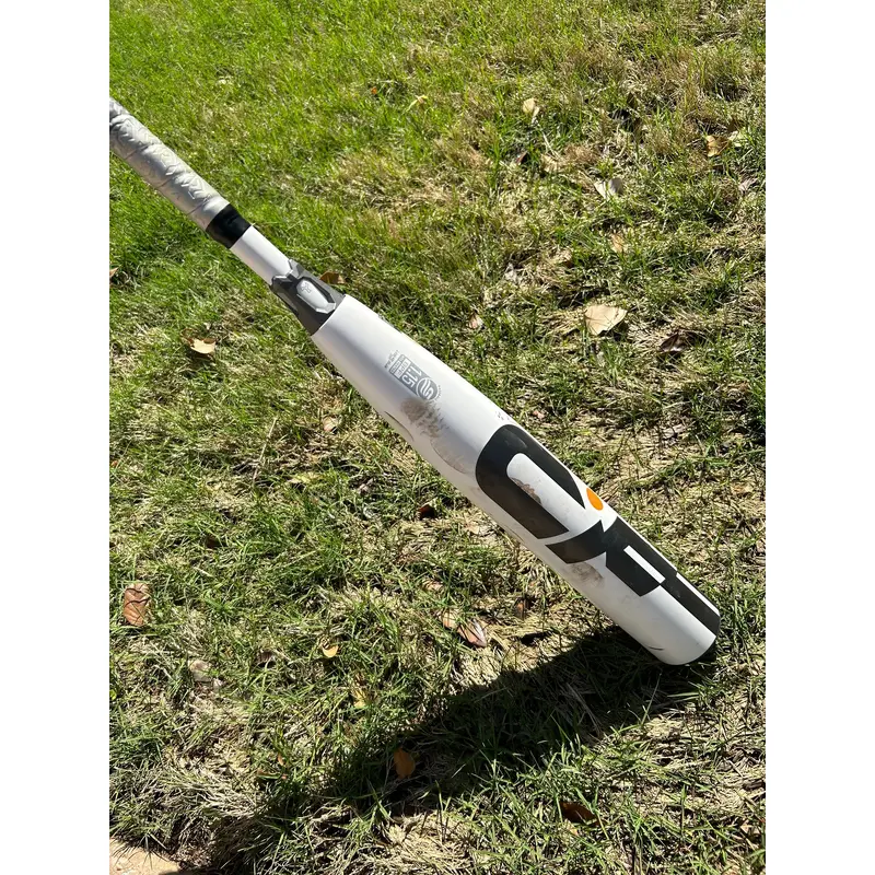 2022 Composite (-8) 23 oz 31" CF Zen Bat